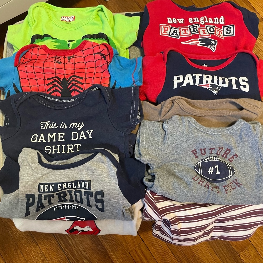 Boys size 12-18 months onesies bundle